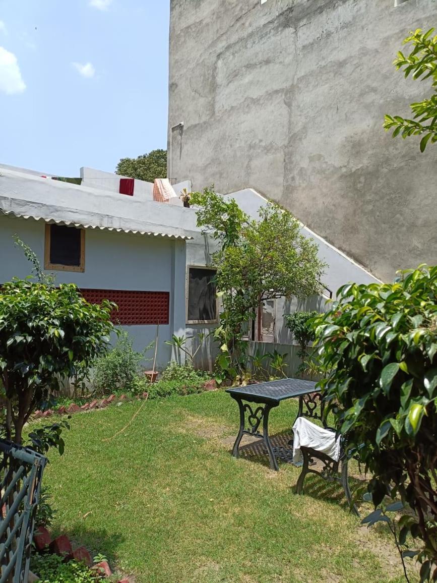 Tourist Guest House Amritsar Exterior photo