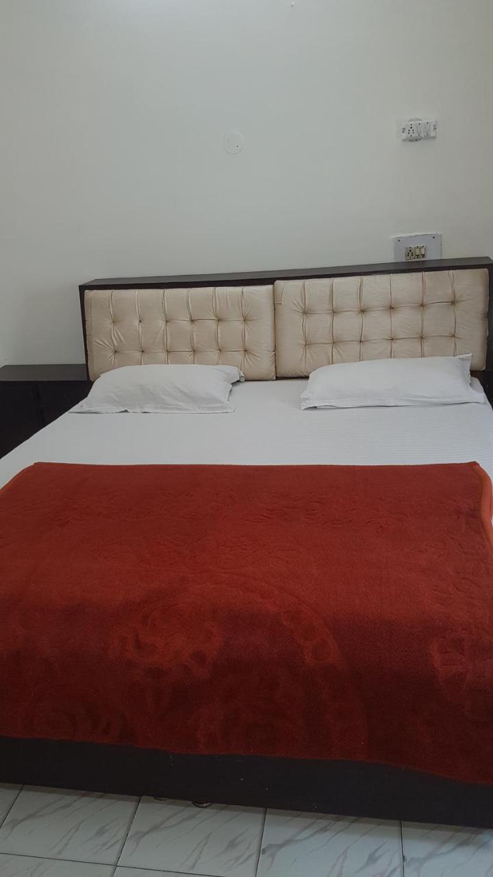Tourist Guest House Amritsar Exterior photo
